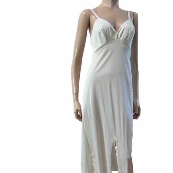 Vintage night gown beige V-neck long - Picture 1 of 16